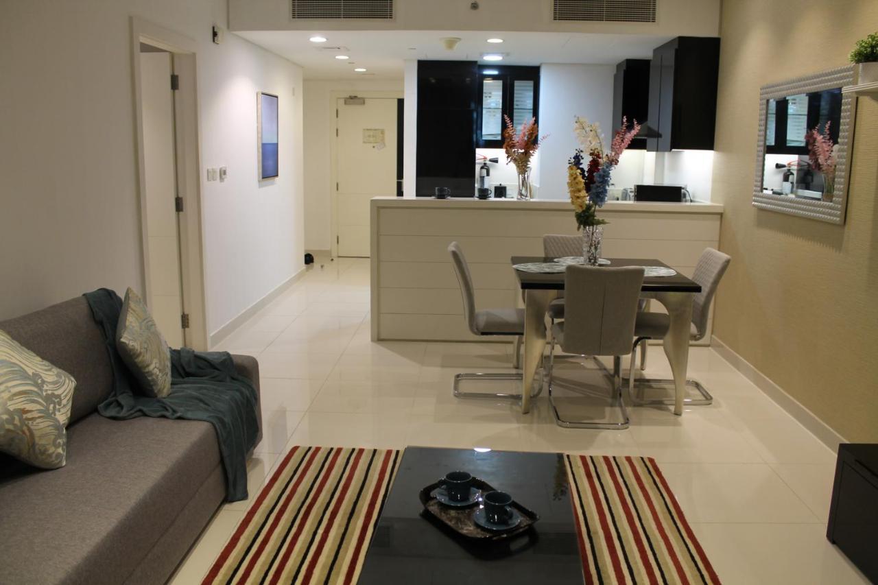 Spacious One Bedroom Close To Burj Khalifa, Dubai Mall In Business Bay Esterno foto