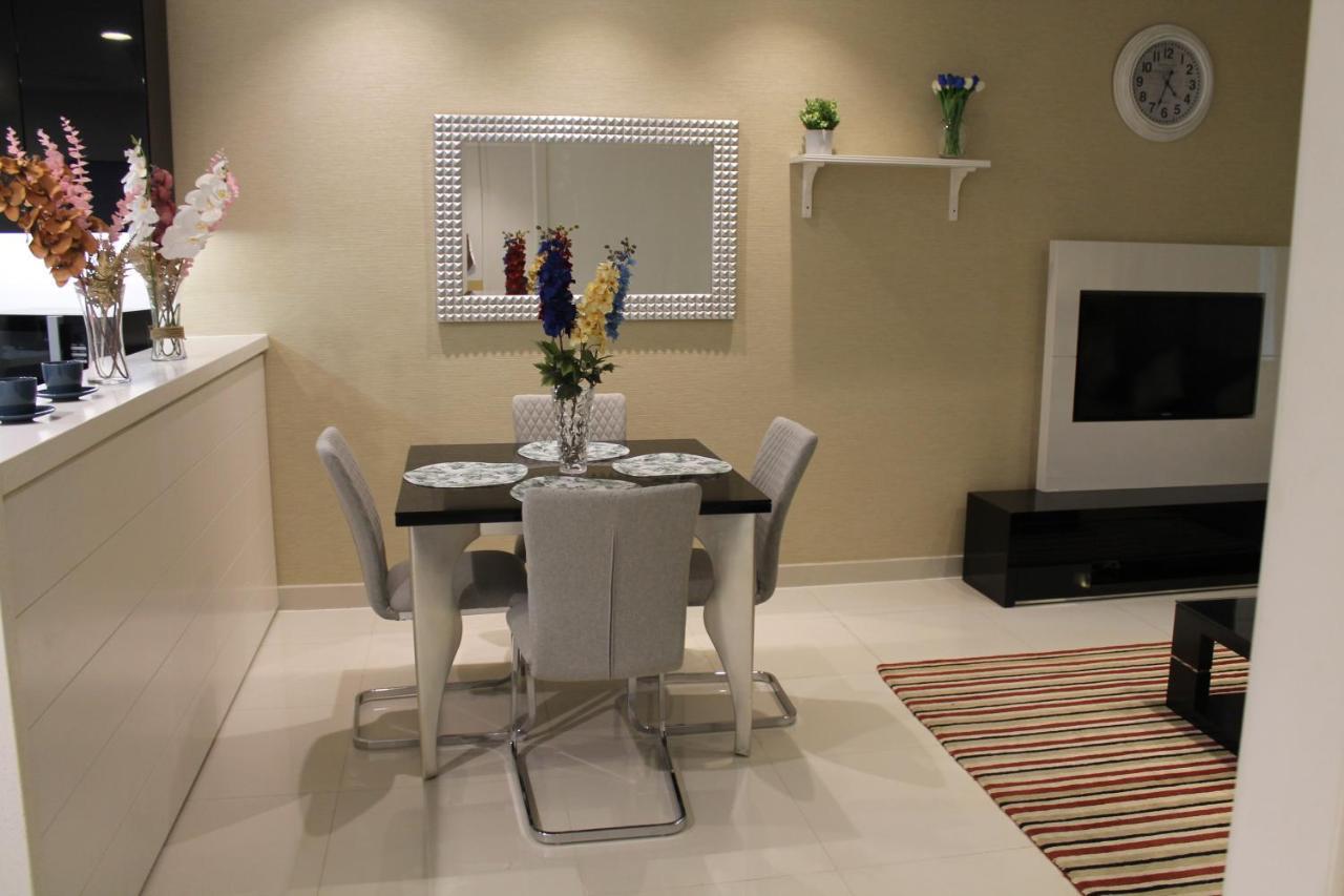 Spacious One Bedroom Close To Burj Khalifa, Dubai Mall In Business Bay Esterno foto