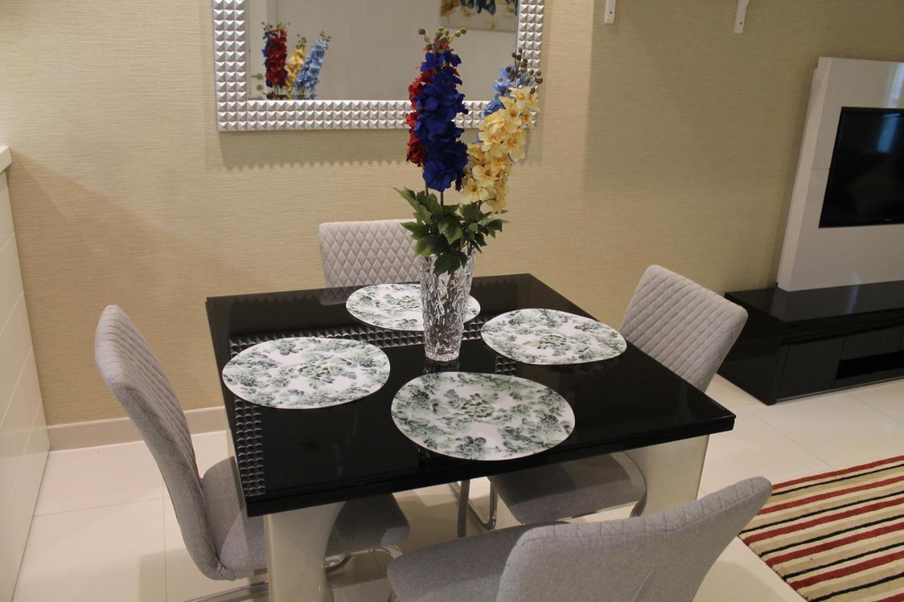 Spacious One Bedroom Close To Burj Khalifa, Dubai Mall In Business Bay Esterno foto