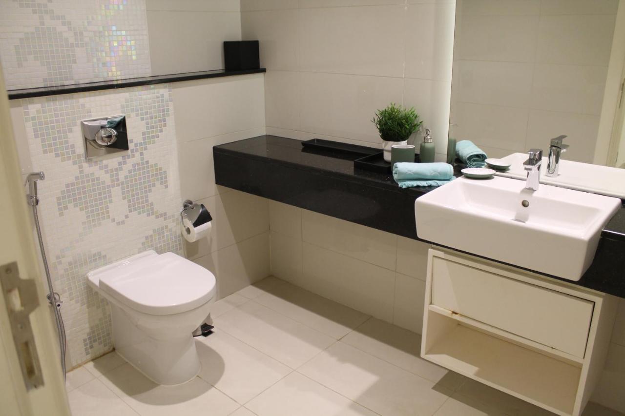 Spacious One Bedroom Close To Burj Khalifa, Dubai Mall In Business Bay Esterno foto