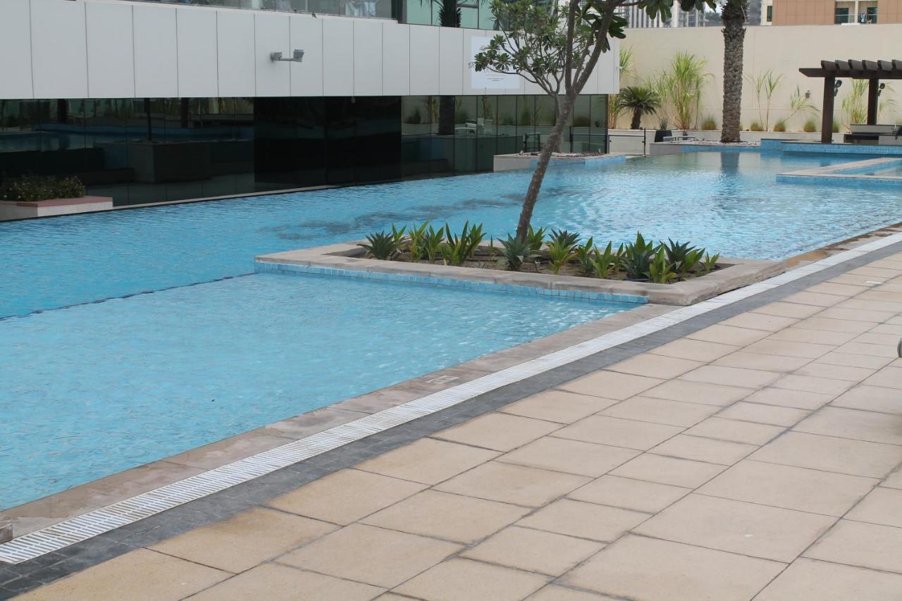 Spacious One Bedroom Close To Burj Khalifa, Dubai Mall In Business Bay Esterno foto